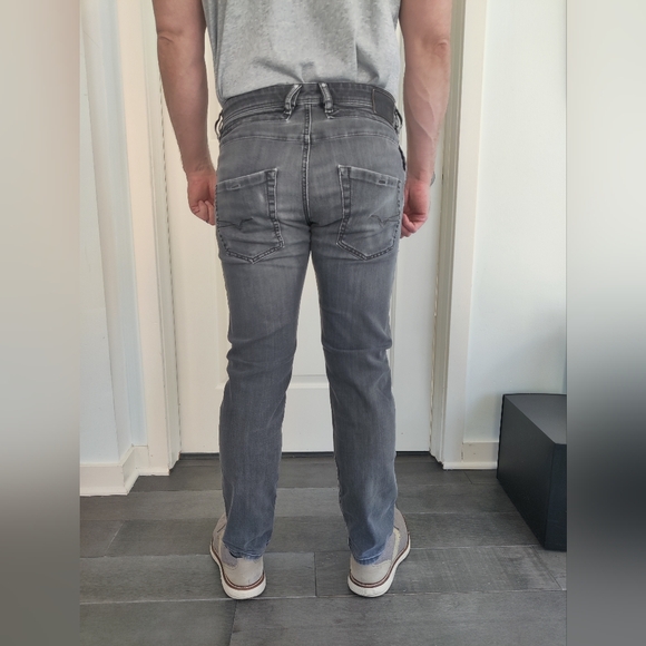 *Missing Button* Diesel Gray Jeans Belther Jeans - Picture 6 of 13